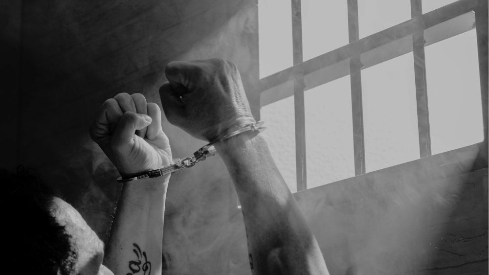 Menjerat dan Melindungi, Perspektif Hukum Indonesia terhadap Child Grooming