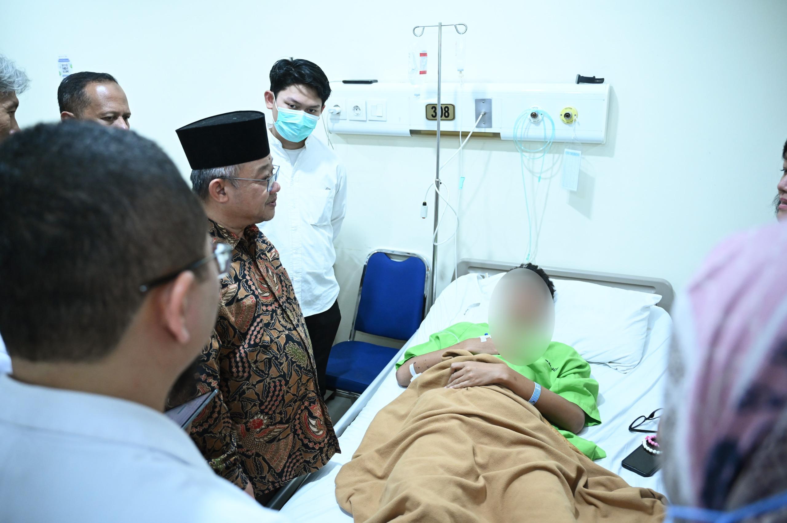 Menteri Mu’ti: Kemendikdasmen Berikan Layanan Psikososial untuk Pemulihan Fisik dan Mental Murid SMAN 72