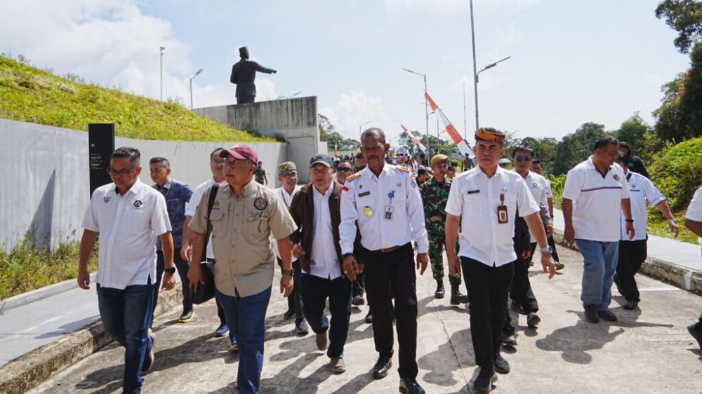 Pemprov Kalimantan Utara Terima Kunjungan Wamen Digital Sarawak di PLBN Long Nawang