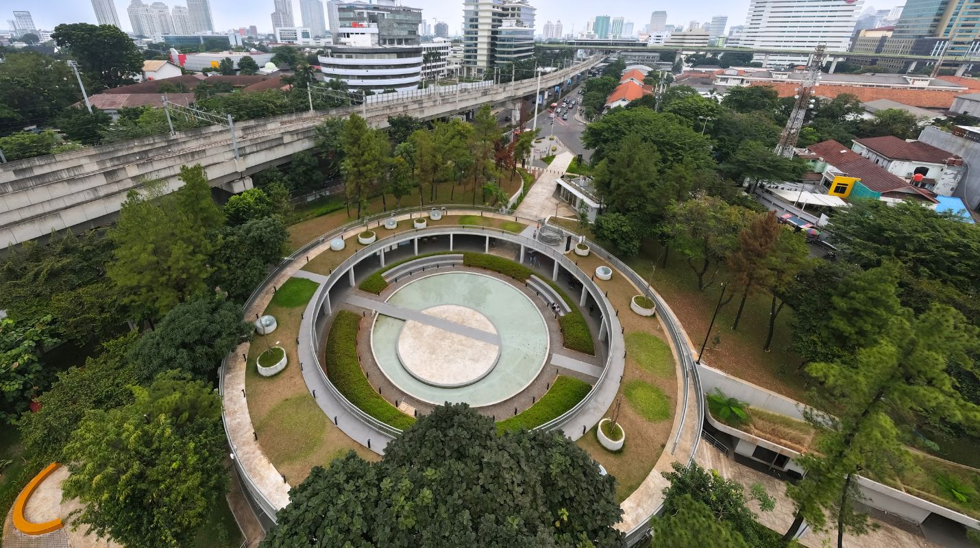 Taman Literasi Blok M: Tempat Nongkrong Estetik yang Bikin Makin Cerdas