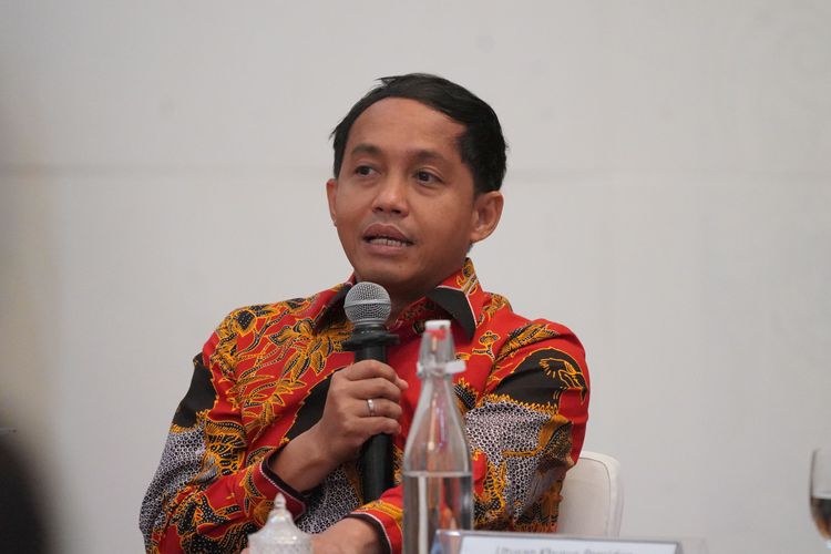 Raja Juli Antoni Bantah Kenal Eks Tersangka Pembalakan Liar di Foto yang Beredar