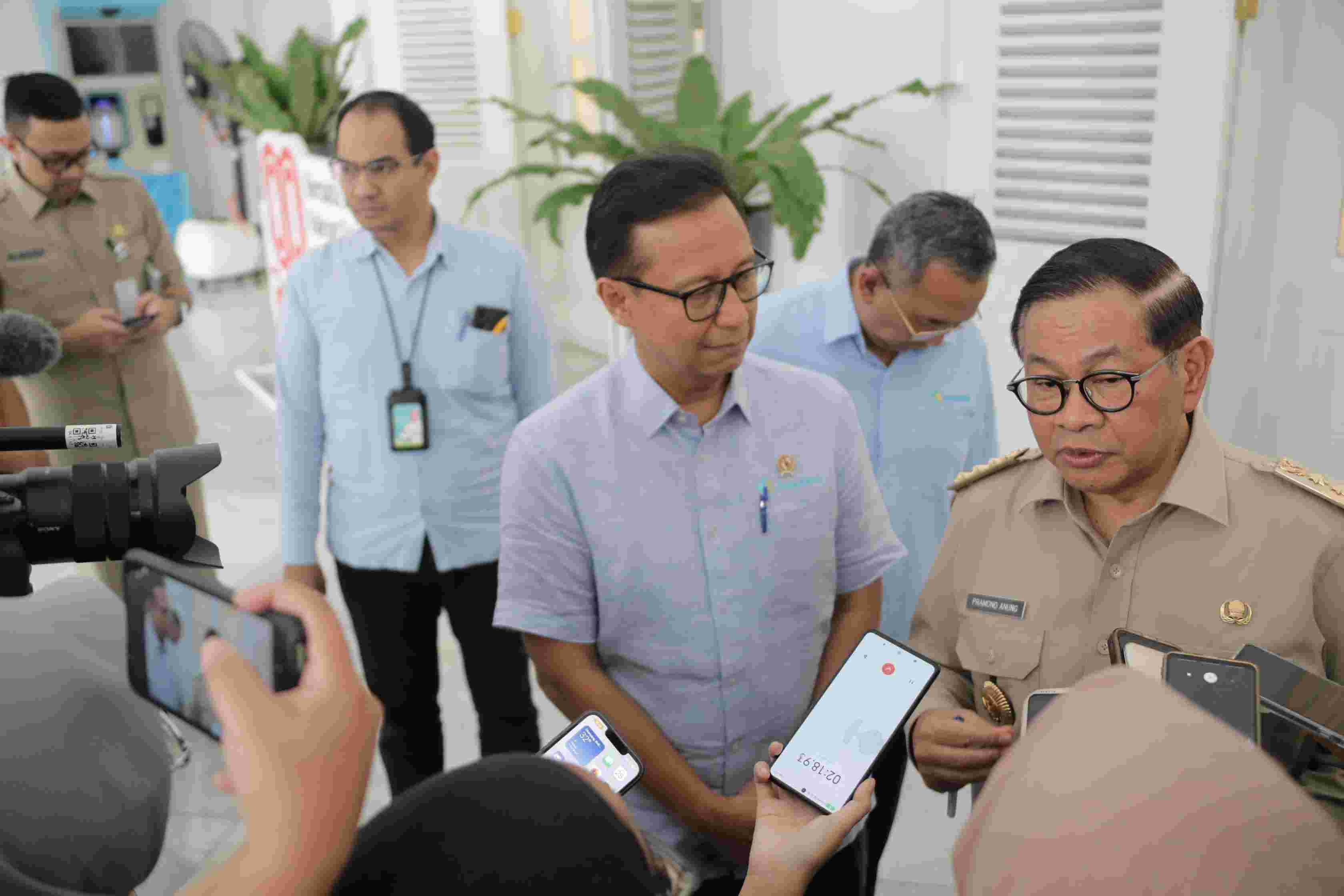 Pramono Anung Ultimatum: TB Simatupang Bebas Macet Sebelum Akhir Tahun!