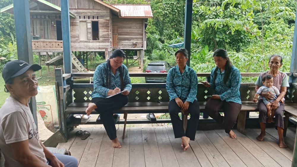 TP PKK Sembakung Atulai Data Ibu Hamil dan Balita di Desa Liuk Bulu untuk Pastikan Bantuan Tepat Sasaran