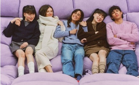 Gaya Santai sampai Formal, Knitwear UNIQLO Ini Bisa Jadi Andalan Kamu Sehari-hari!