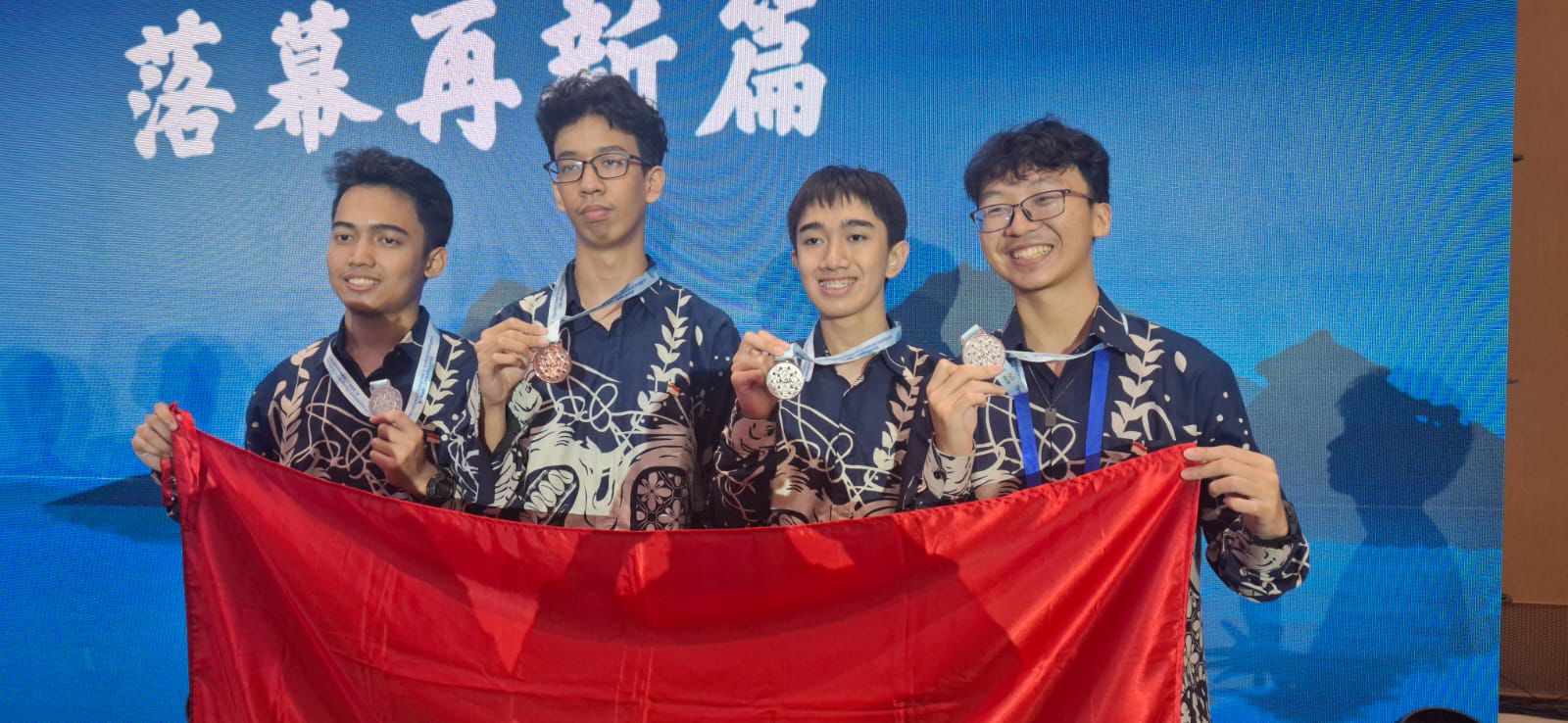 Wakil Indonesia Borong 4 Medali di Ajang International Olympiad in Artificial Intelligence (IOAI)