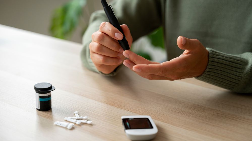 Mengenal Perbedaan Diabetes Tipe 1 dan Tipe 2: Penyebab, Gejala, dan Cara Penanganannya