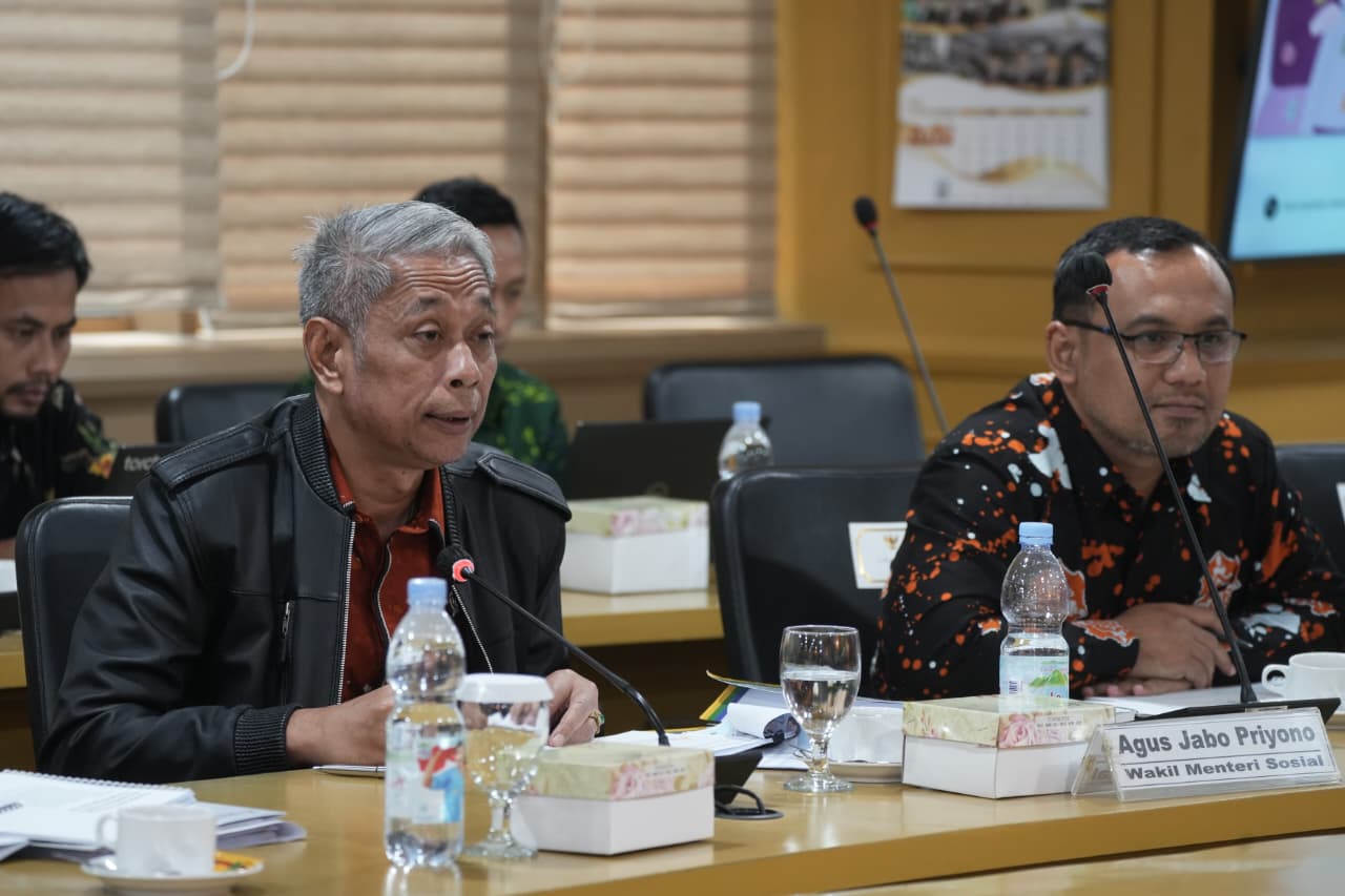 Agus Jabo Resmikan Sekolah Rakyat di Semarang: Ada Asrama, Laptop, dan Makan Bergizi