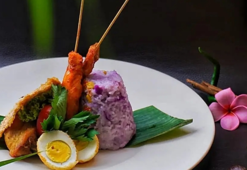 Nasi Subut, Kuliner Tanjung Selor yang Unik dengan Warna Keunguan dan Cita Rasa Menggoda