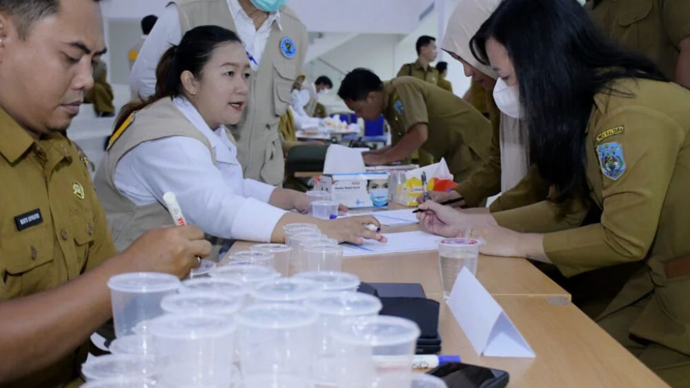 Pemprov Kaltara Gelar Tes Urine Massal terhadap 500 ASN untuk Deteksi Dini Penyalahgunaan Narkotika