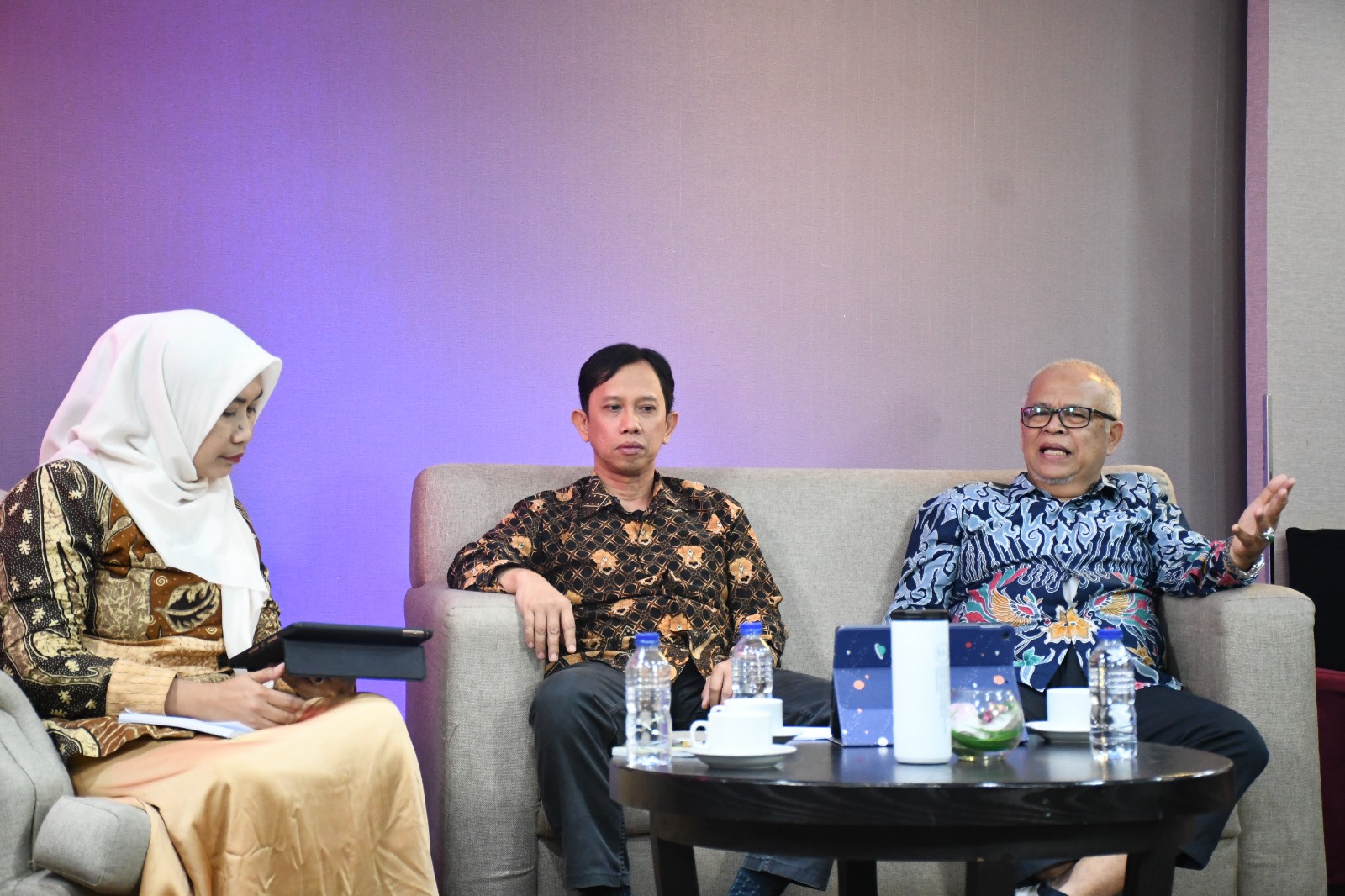 Menuju Indonesia Emas 2045, Kemendikdasmen Beberkan 4 Tantangan Literasi Digital yang Harus Diwaspadai