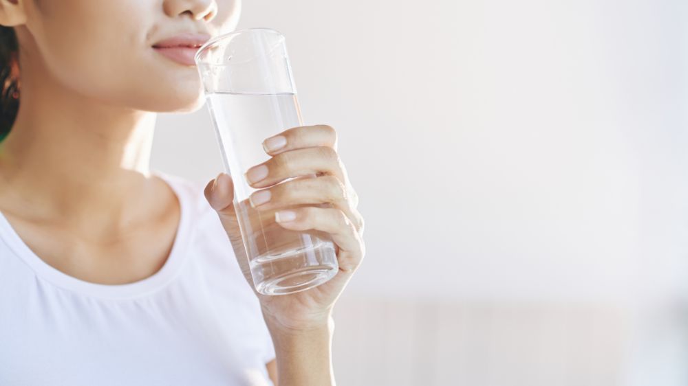 Bahaya Kurang Minum Air yang Sering Tidak Disadari
