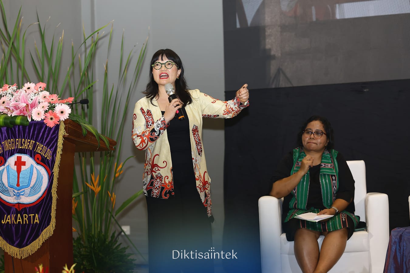 Duh! Gadget Kikis Kualitas Ruang Interaksi Keluarga di Rumah, Berdampak pada Kecerdasan Anak