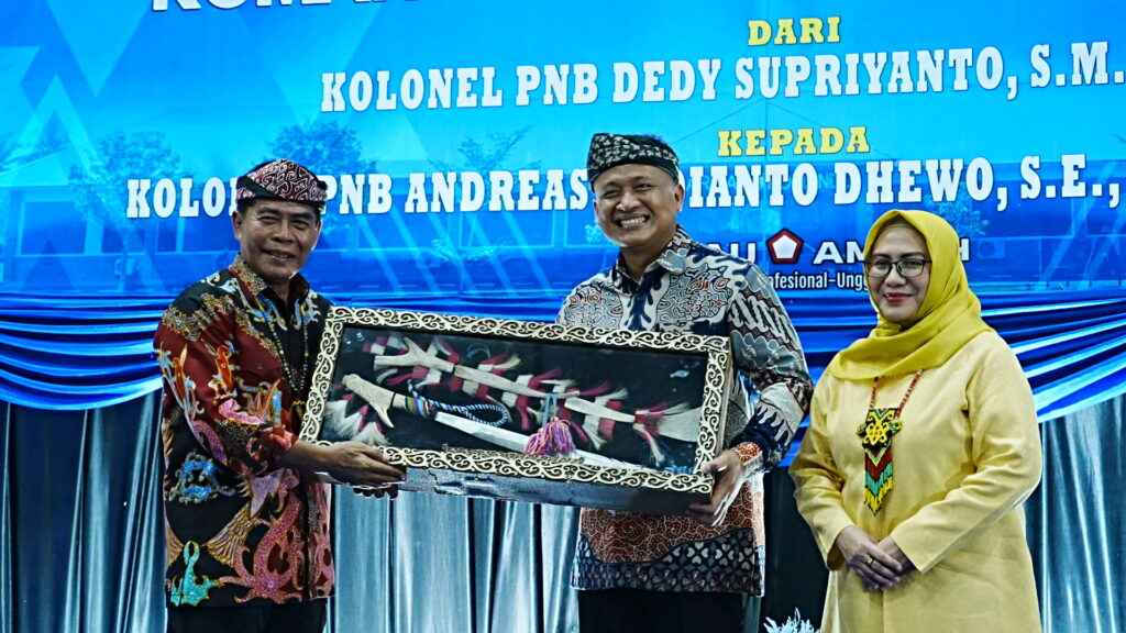 Gubenernur Kaltara Hadiri Sertijab Komandan Lanud Anang Busra, Titip Harapan Besar
