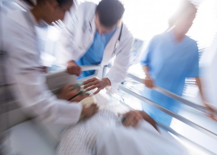 Kenapa Banyak Orang yang Masuk IGD Saat Lebaran? Alasannya Ternyata Relate Banget!