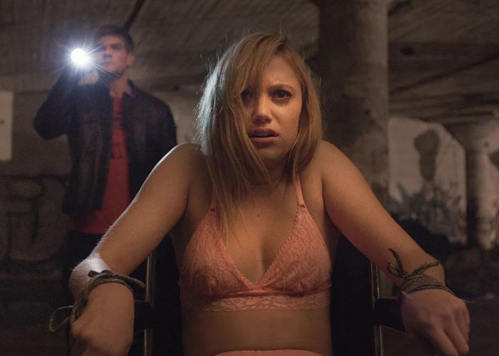 10 Rekomendasi Film Horor dengan Rating Tertinggi yang Diakui Dunia