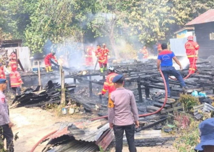 Kebakaran Rumah di Jelarai Selor Bulungan Diduga Berawal dari Stopkontak Charger HP, Kerugian Rp400 Juta