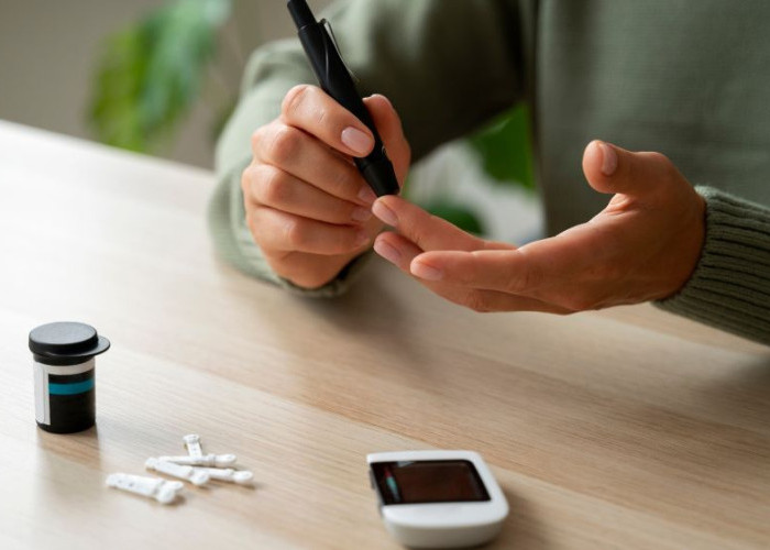 Mengenal Perbedaan Diabetes Tipe 1 dan Tipe 2: Penyebab, Gejala, dan Cara Penanganannya