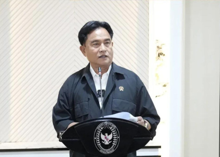 Presiden Belum Bersuara, Yusril Tegaskan Pemerintah Hormati Tim Independen Kerusuhan Demo