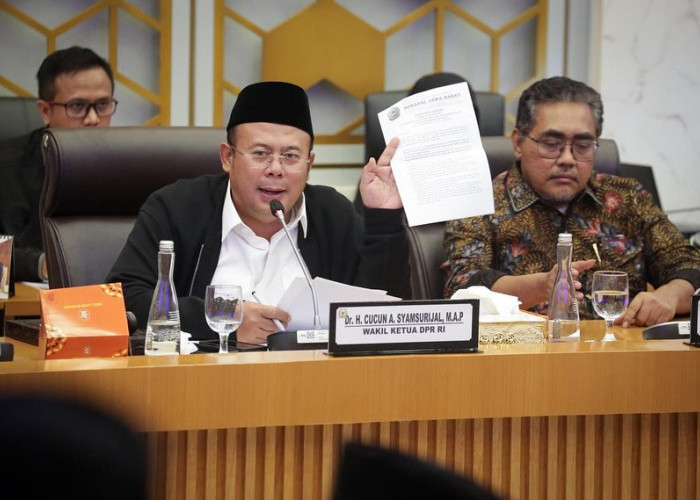 Hakim MK Arsul Sani Dibelit Dugaan Ijazah Palsu, DPR Akan Telusuri