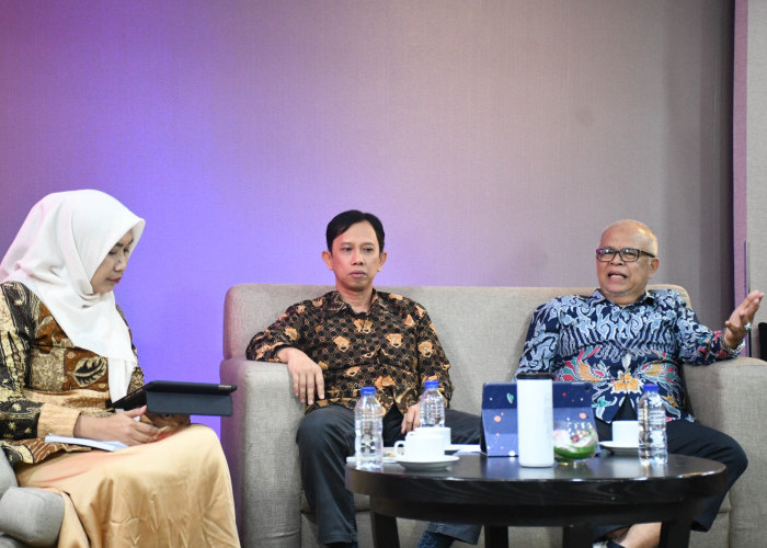 Menuju Indonesia Emas 2045, Kemendikdasmen Beberkan 4 Tantangan Literasi Digital yang Harus Diwaspadai