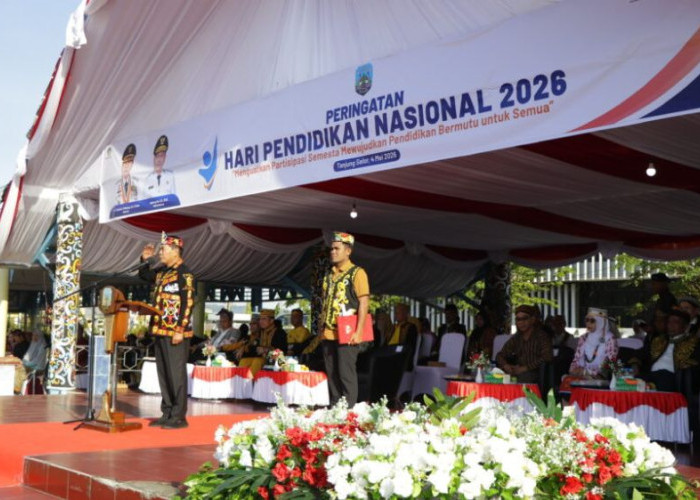 Gubernur Kaltara Pimpin Upacara Hardiknas 2026, Serukan Penguatan Pendidikan Nasional