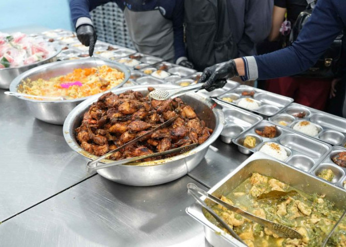 Distribusi Makan Bergizi Gratis Dihentikan Sementara, Negara Berpotensi Hemat Lebih dari Rp3 Triliun