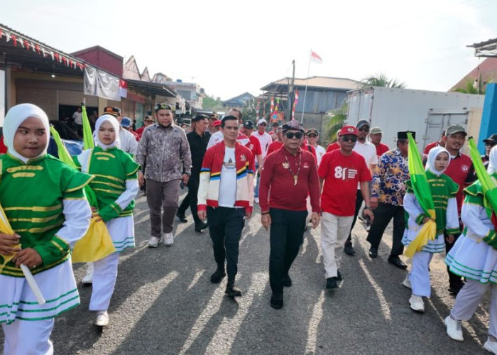 Pembentangan Bendera Merah Putih 81 Meter Warnai Kirab Kebangsaan Pulau Sebatik
