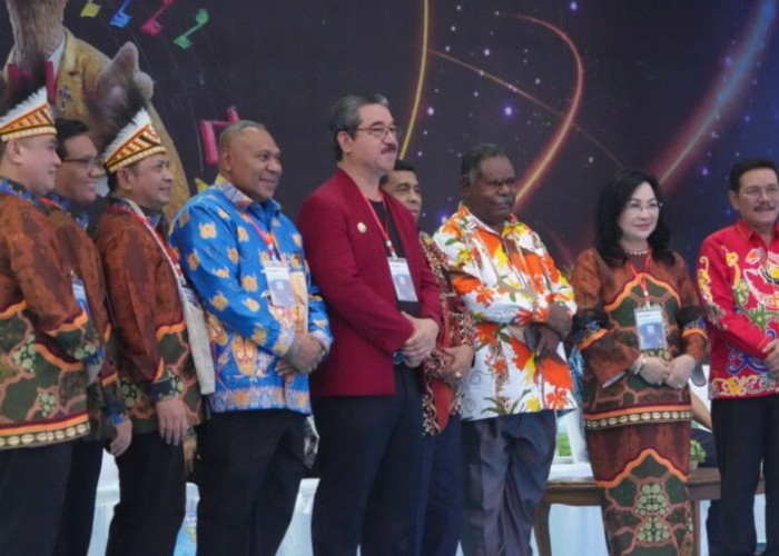 Pembukaan Pesparawi Nasional XIV di Manokwari Resmi Digelar, Wagub Kaltara Dampingi Kontingen Daerah