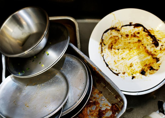 Cara Membersihkan Minyak Membandel Tanpa Bahan Mahal, Dapur Bersih dan Bebas Lengket