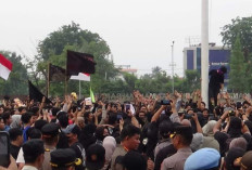 Mahasiswa Kalbar Gelar Demonstrasi, Desak Pemprov Buka Data Perusahaan yang Diduga Terlibat Karhutla