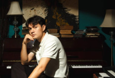 Lirik Lagu Biar Kita Jadi Kenangan - Paul Aro