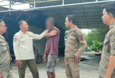 Laporan Warga Ditindaklanjuti, Satpol PP Nunukan Evakuasi ODGJ di Jalan Ujang Dewa dan Antar ke Keluarga