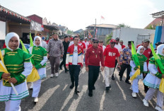 Pembentangan Bendera Merah Putih 81 Meter Warnai Kirab Kebangsaan Pulau Sebatik