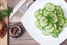 Salad Mentimun, Menu Sederhana dengan Rasa Segar yang Tidak Pernah Gagal